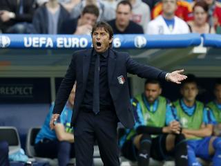 Chelsea manager Antonio Conte